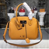 Pretty Style Louis Vuitton Veau Nuage Leather Milla MILLA PM M54347 Safran Yellow