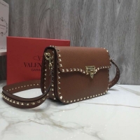 Best Quality VALENTINO Rockstud grained leather messenger 0936B brown