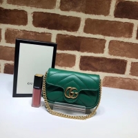 Practical Gucci GG Marmont super Clutch bag 575161 green