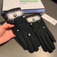 Buy Fashionable Chanel Fashion Warm Full Finger Gloves Womens Gloves C111898