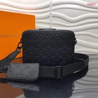 Trendy Design Louis Vuitton DUO MESSENGER M69827 black