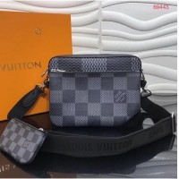 Buy Discount Louis Vuitton MESSENGER M69443 black