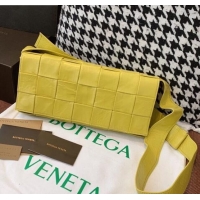 Luxury Discount Bottega Veneta Wax Calfskin Crossbody Bag BV2220 Yellow 2021