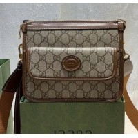Luxurious Gucci Messenger bag with Interlocking G 674164 brown