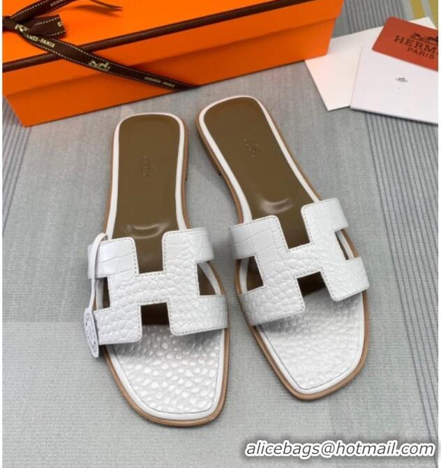 Stylish Hermes Oran Crocodile Embossed Leather Flat Slide Sandals 0216132 White