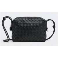 Durable Bottega Veneta Small intrecciato leather cross-body bag 680255 Black