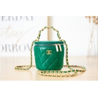 Promotional CHANEL VANITY WITH CHAIN Lambskin & Gold-Tone Metal AS2873 green