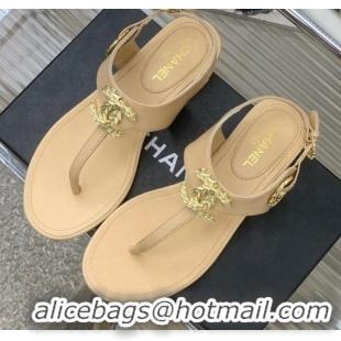 Stylish Chanel Calfskin Flat Thong Sandals G36140 Beige 030261