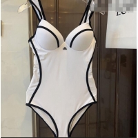 Famous Brand Chanel Swimwear 051010 White/Black 2023