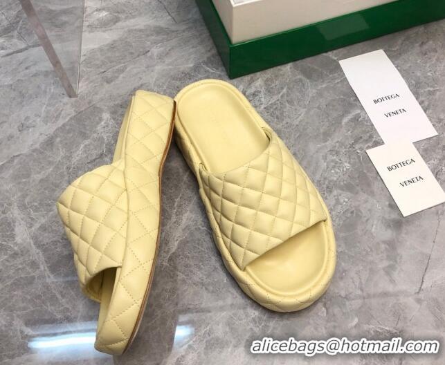 Luxurious Bottega Veneta Padded Quilted Leather Flat Slide Sandals Yellow 020712