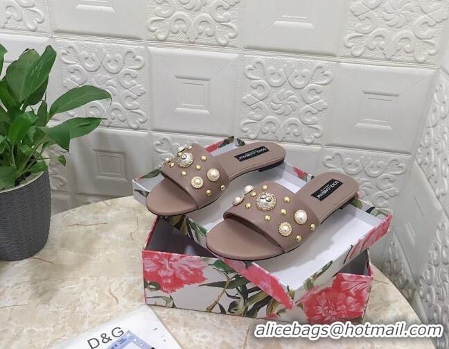 Trendy Design Dolce & Gabbana DG Lambskin Flat Slide Sandals with Pearls 605014