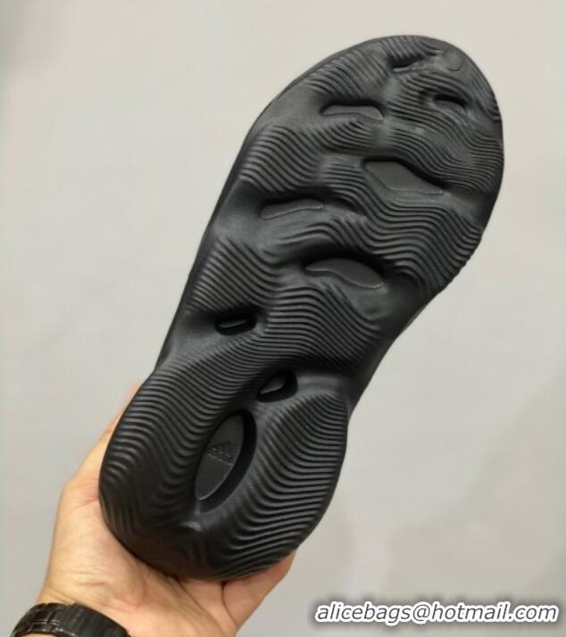 Luxurious adidas Yeezy Foam RNNR Rubber Sneakers Black 821132