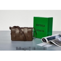 Pretty Style Bottega Veneta Cassette Crossbody Bag in Intrecciato Leather 578004 Dark Brown 2023
