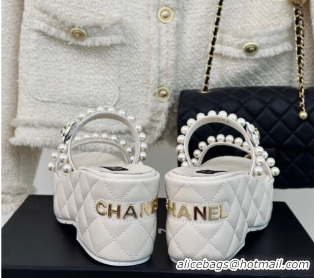 Charming Chanel Quilted Lambskin and Pearls Wedge Platform Slide Sandals 7cm White 0223100