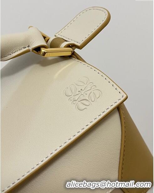 Low Price Loewe Small Puzzle Bag in Classic Calfskin 9311L Off-white/Beige 2023 TOP