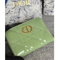Pretty Style Dior Caro Zipped Wallet in Patent Cannage Calfskin 0523 Light Green 2024