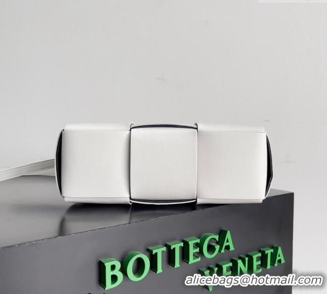 Famous Brand Bottega Veneta Candy Arco Tote Bag 729029 White 2024