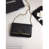 Chic Small Chanel Wa...