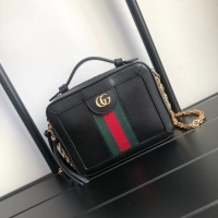 Market Sells Gucci O...