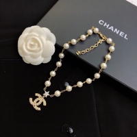 Stylish Chanel Neckl...
